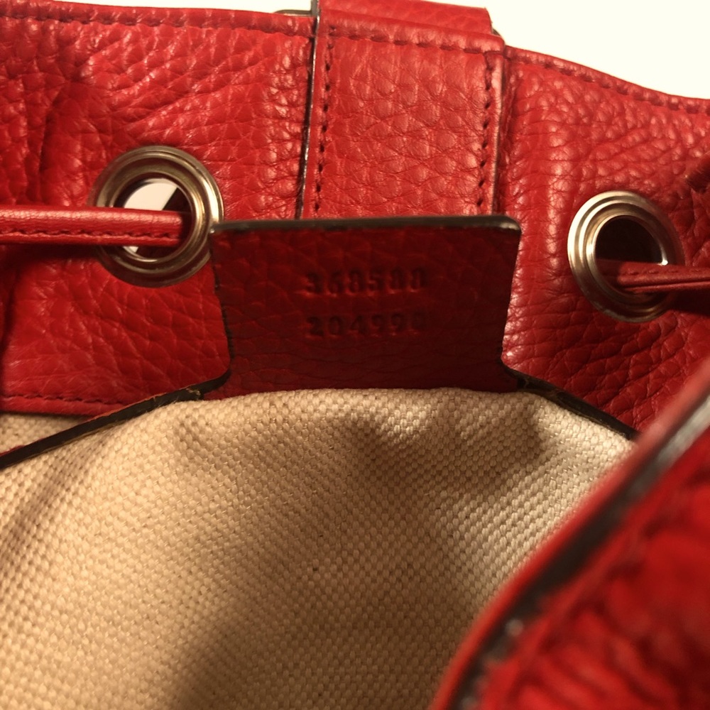GUCCI
Pebbled Leather Soho Drawstring Backpack Red - Picture 3 of 4